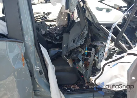 2020 Toyota Rav4 Xle from USA, damaged, VIN 2T3P1RFV4LC114930